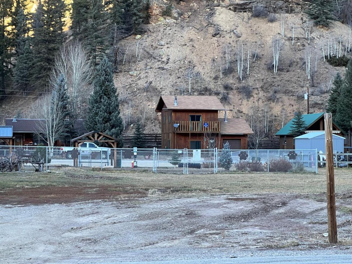 Mountain View Lodge Red River Exteriör bild